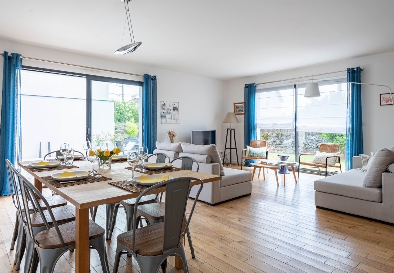 House in Nantes - Beautiful, contemporary family home with pool