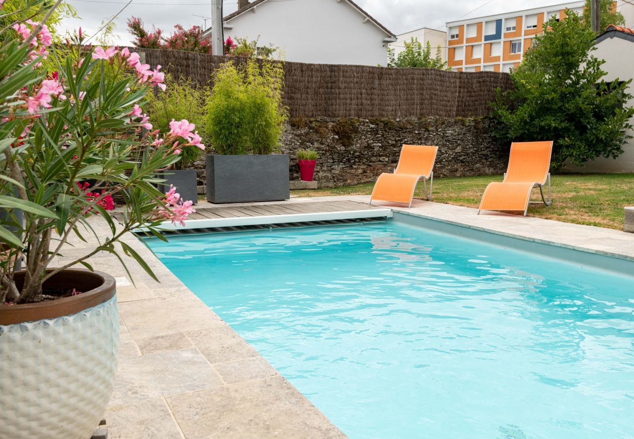 House in Nantes - Beautiful, contemporary family home with pool