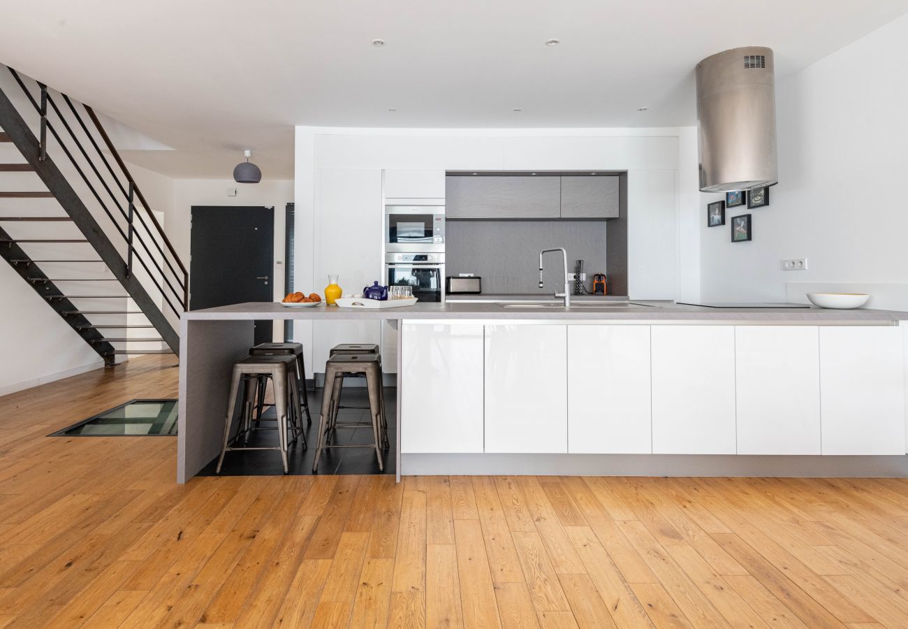 House in Nantes - Beautiful, contemporary family home with pool