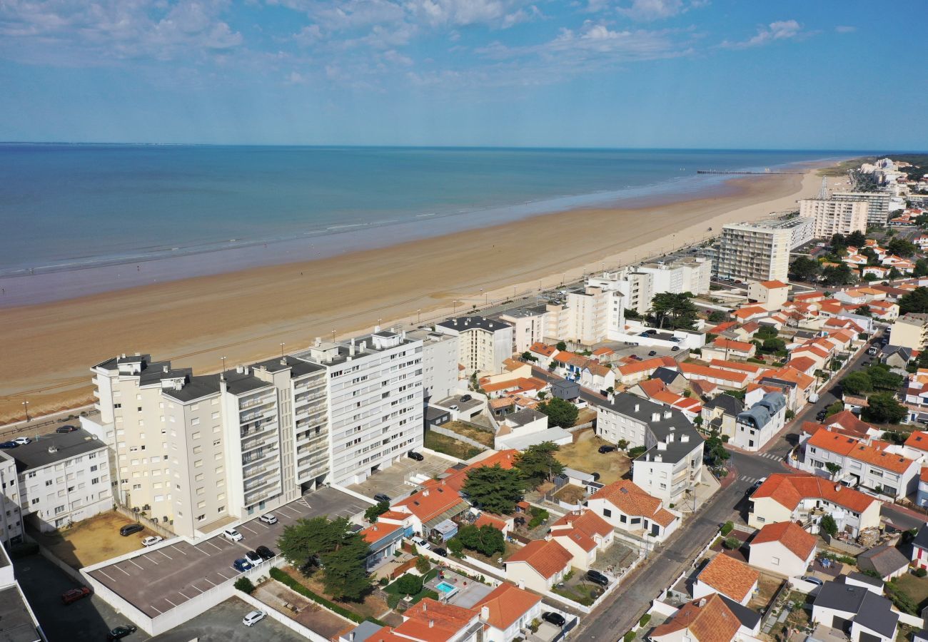 Apartment in Saint-Hilaire-de-Riez - 200m Les Demoiselles beach- Flat for 4