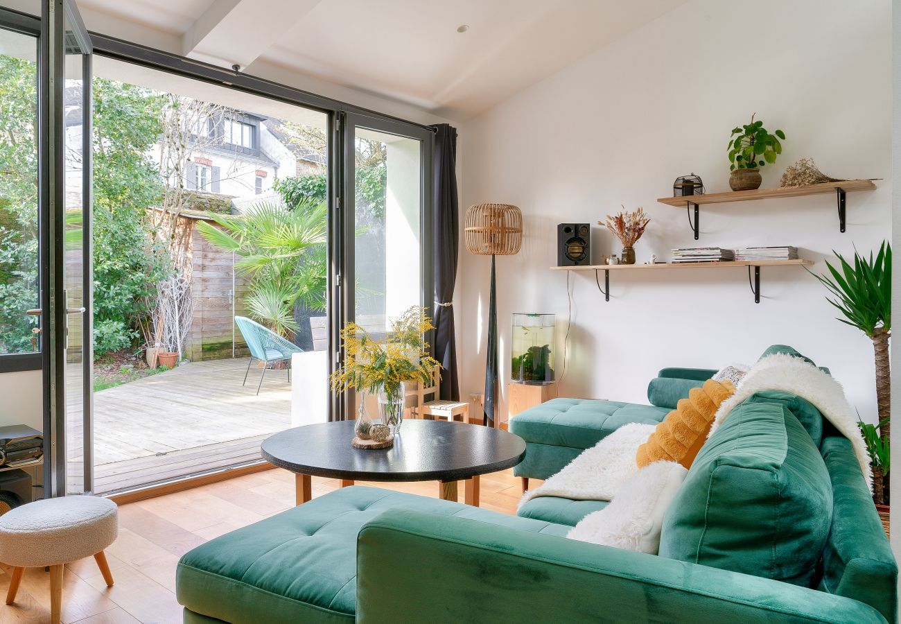 House in Nantes - Charming house with flower garden in Nantes
