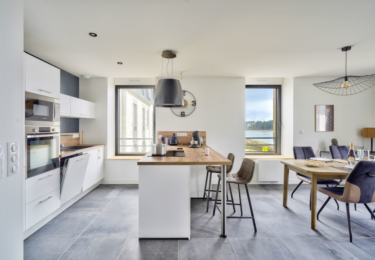 Apartment in Ile Tudy - 4 person flat with sea view 
