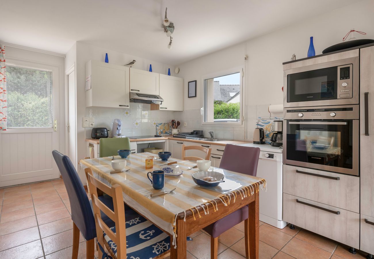 House in Arzon - House for 5 - Large garden - 700m from beach