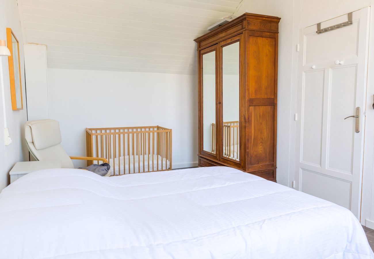 House in Plomeur - Holidays for 8 at the gates of Guilvinec.