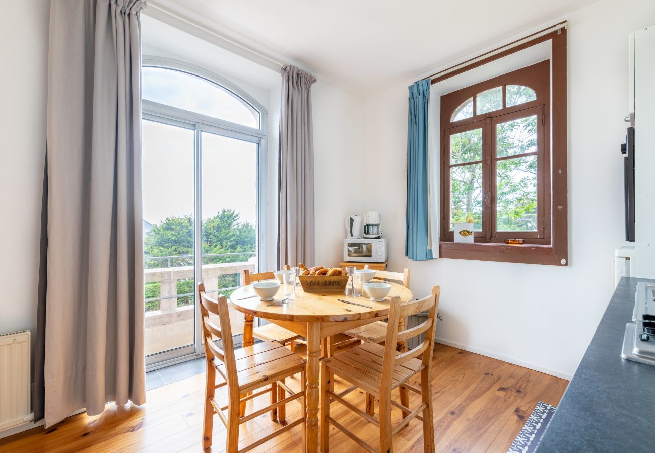 Apartment in Pléneuf-Val-André - Waterfront Stay in Pléneuf-Val-André