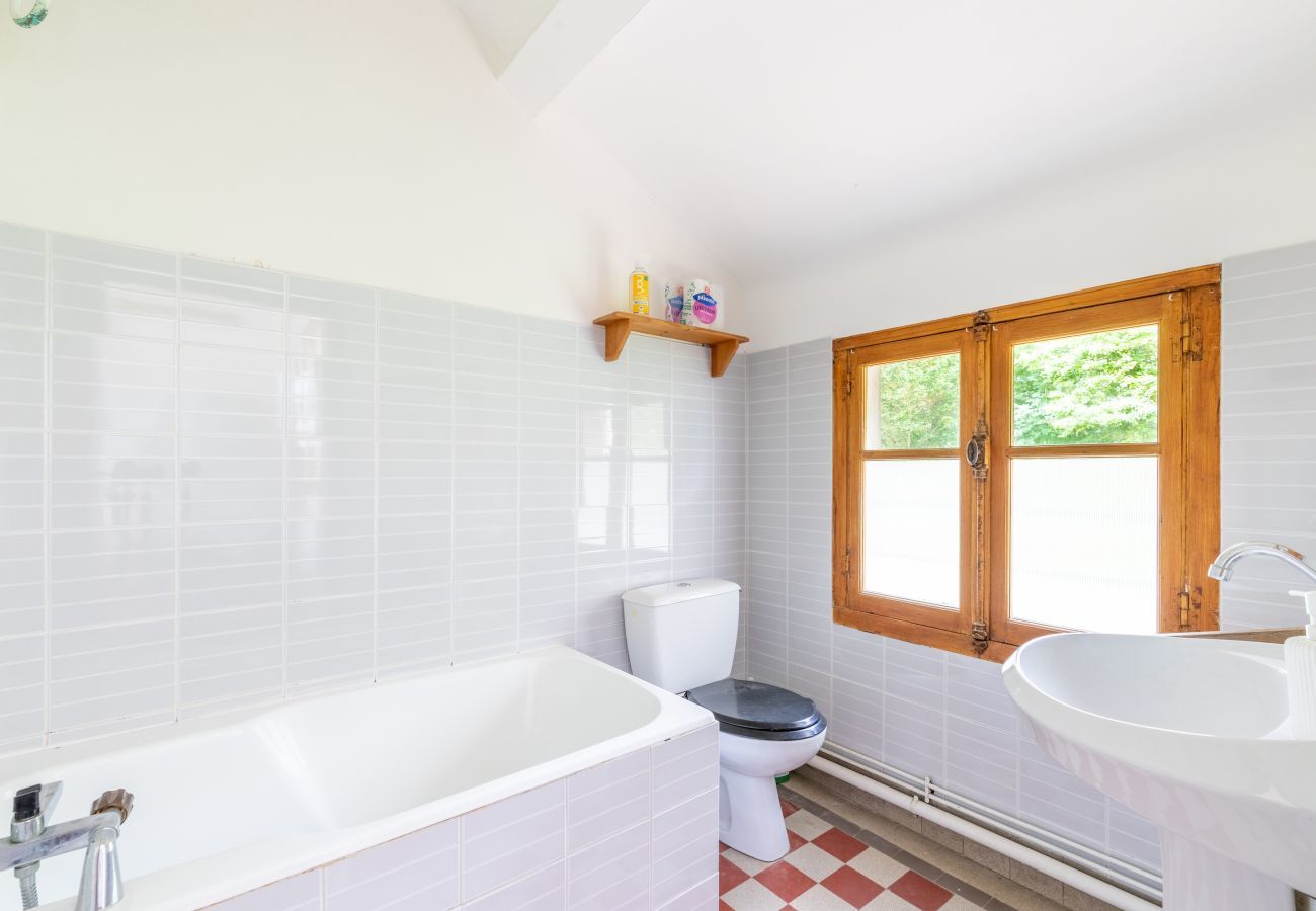 Studio in Pléneuf-Val-André - Studio with large terrace and sea view for 3 