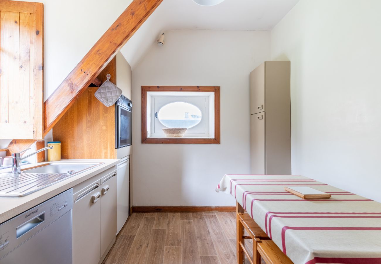 Apartment in Pléneuf-Val-André - 50m from the beach, charming flat with sea view