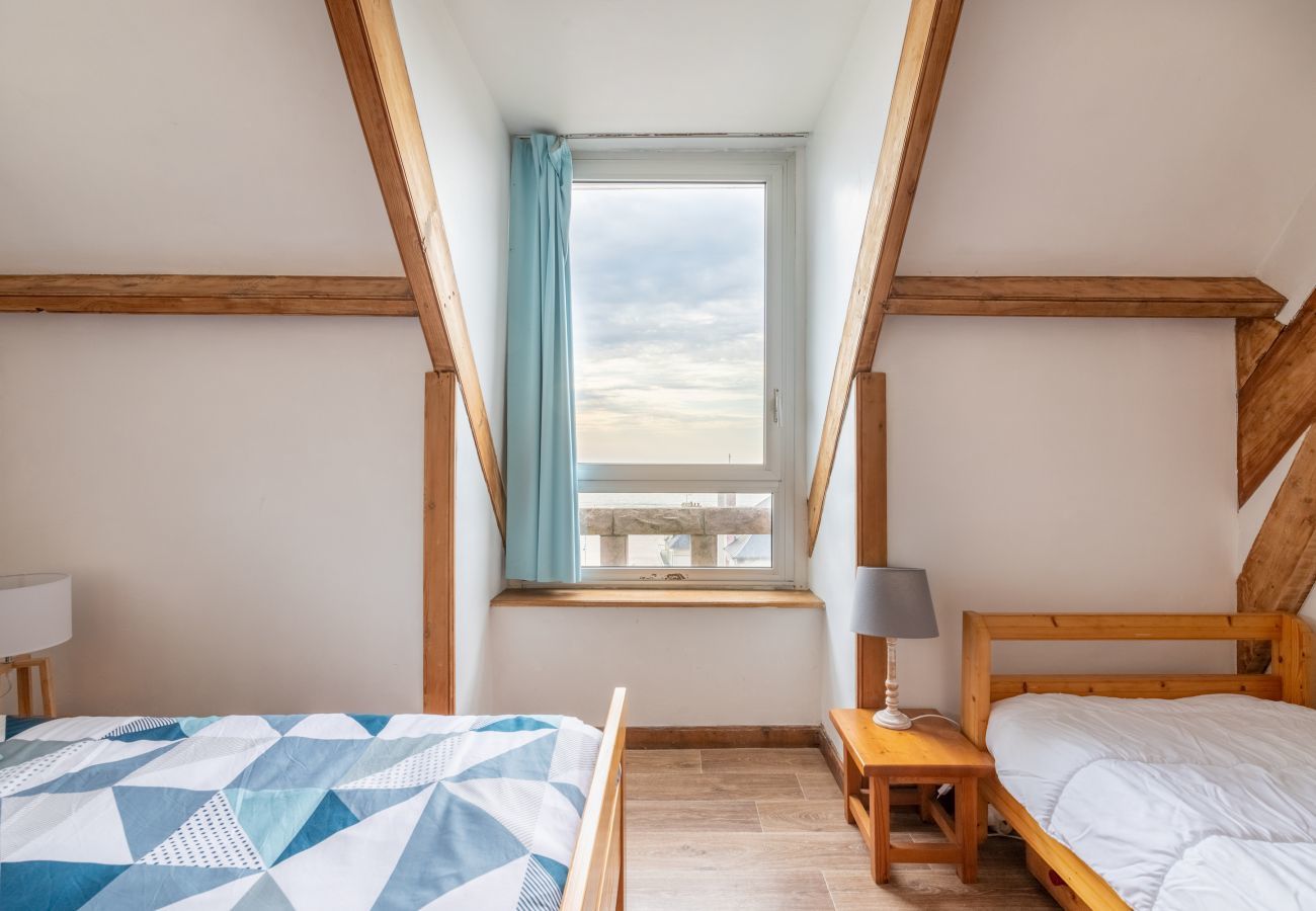Apartment in Pléneuf-Val-André - 50m from the beach, charming flat with sea view