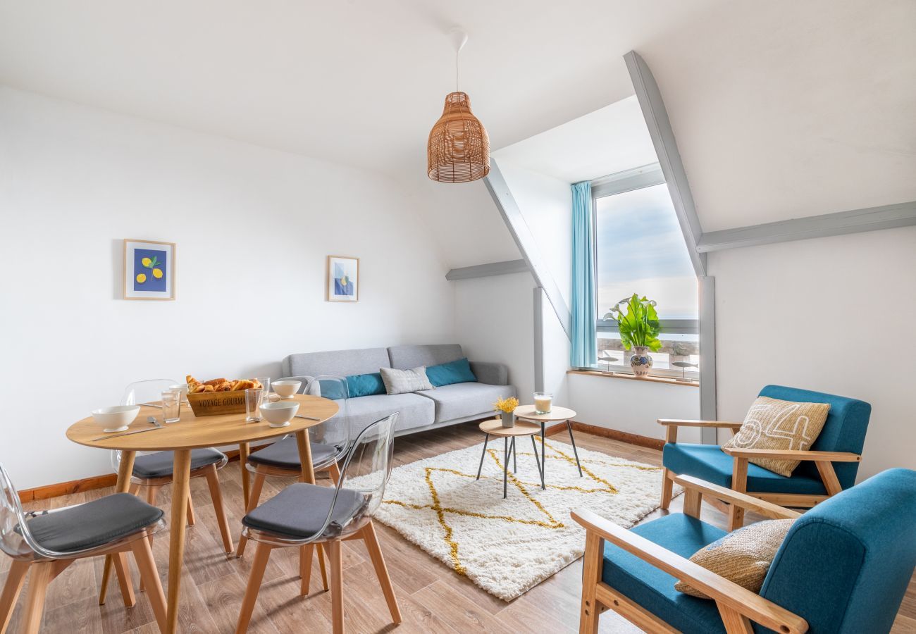 Apartment in Pléneuf-Val-André - 50m from the beach, charming flat with sea view