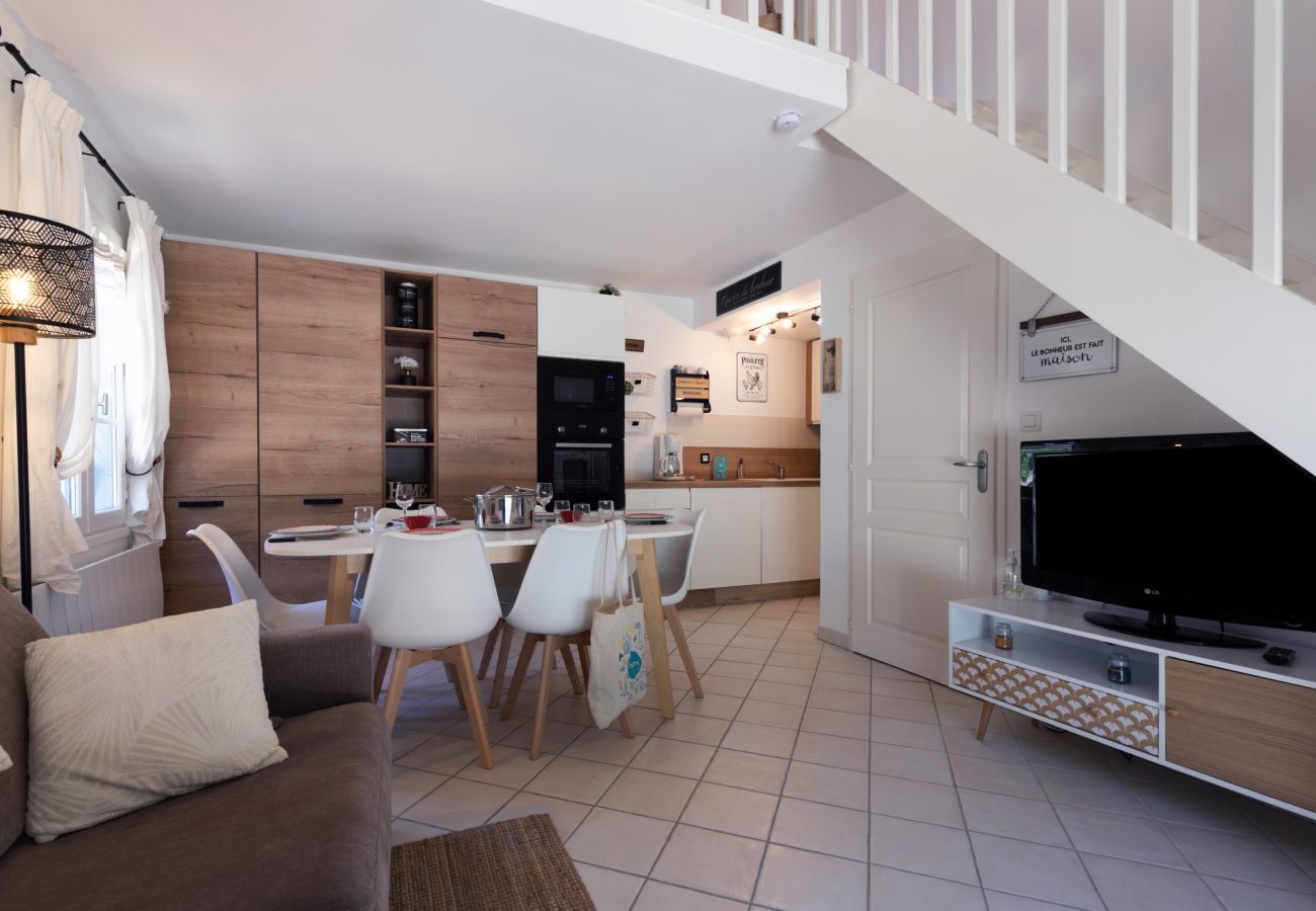 House in Saint-Hilaire-de-Riez - 800m from the beach, house for 6 with a pool