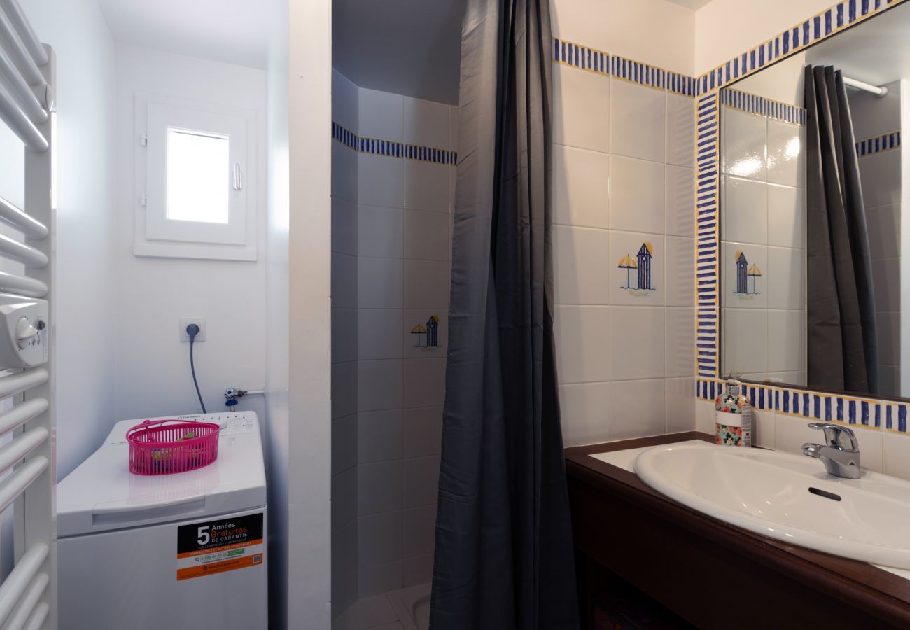 House in Saint-Hilaire-de-Riez - 800m from the beach, house for 6 with a pool