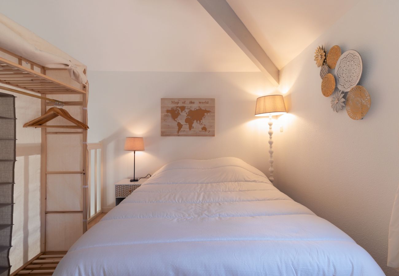 House in Saint-Hilaire-de-Riez - 800m from the beach, house for 6 with a pool