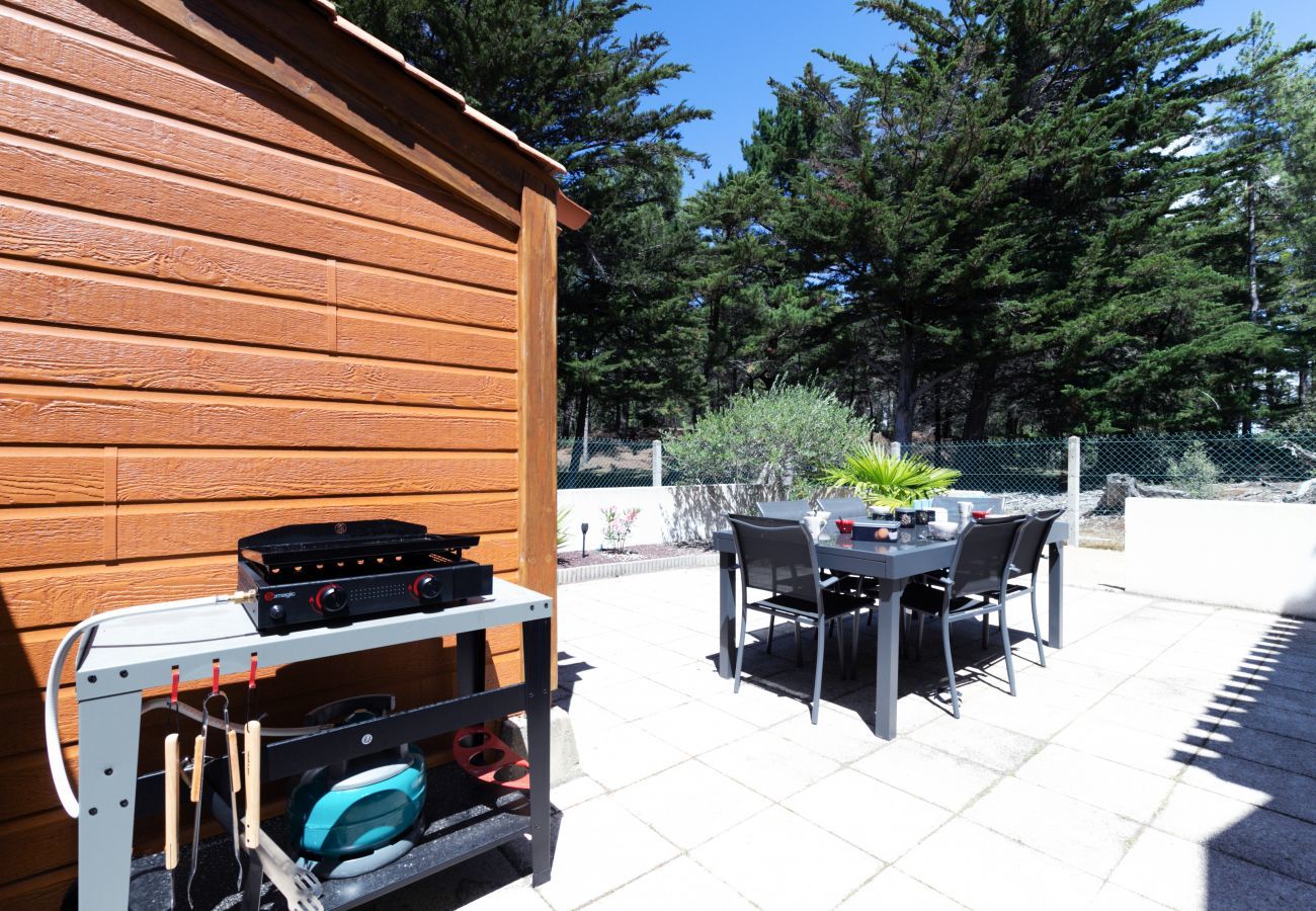 House in Saint-Hilaire-de-Riez - 800m from the beach, house for 6 with a pool