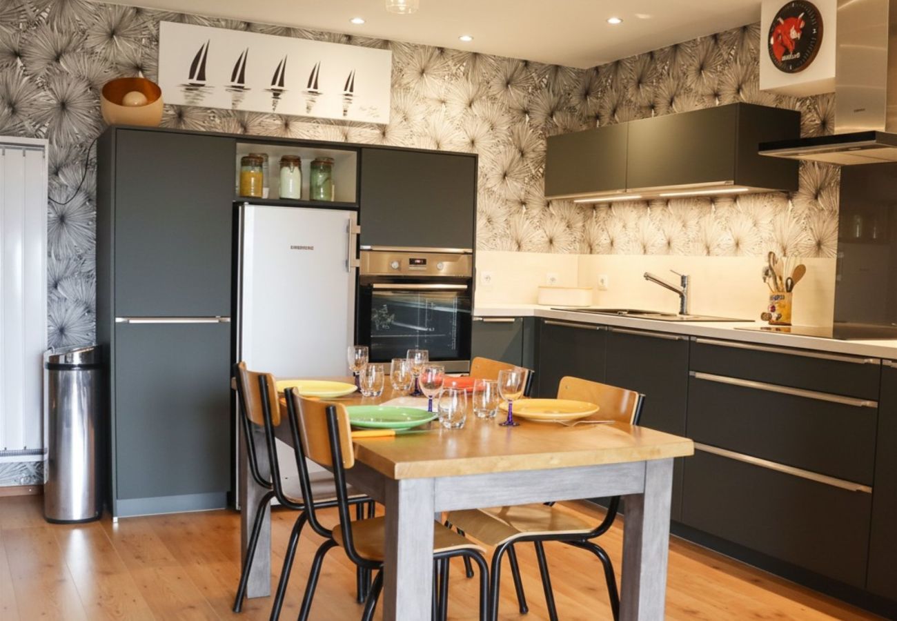Apartment in Saint-Gildas-de-Rhuys - 200 m from the beach, lovely flat for 4 people