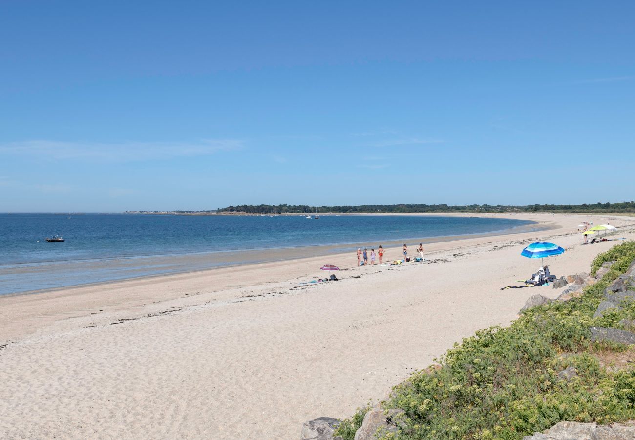 House in Sarzeau - House for 6 with private access to the beach!
