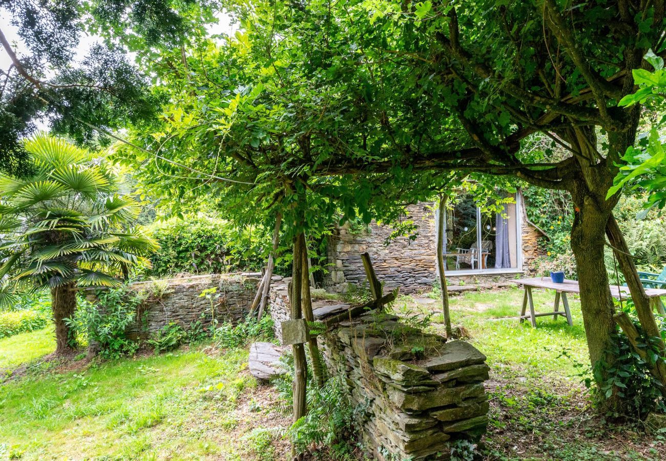 House in Rochefort-en-Terre - Nature - Private pond - Charm and rest