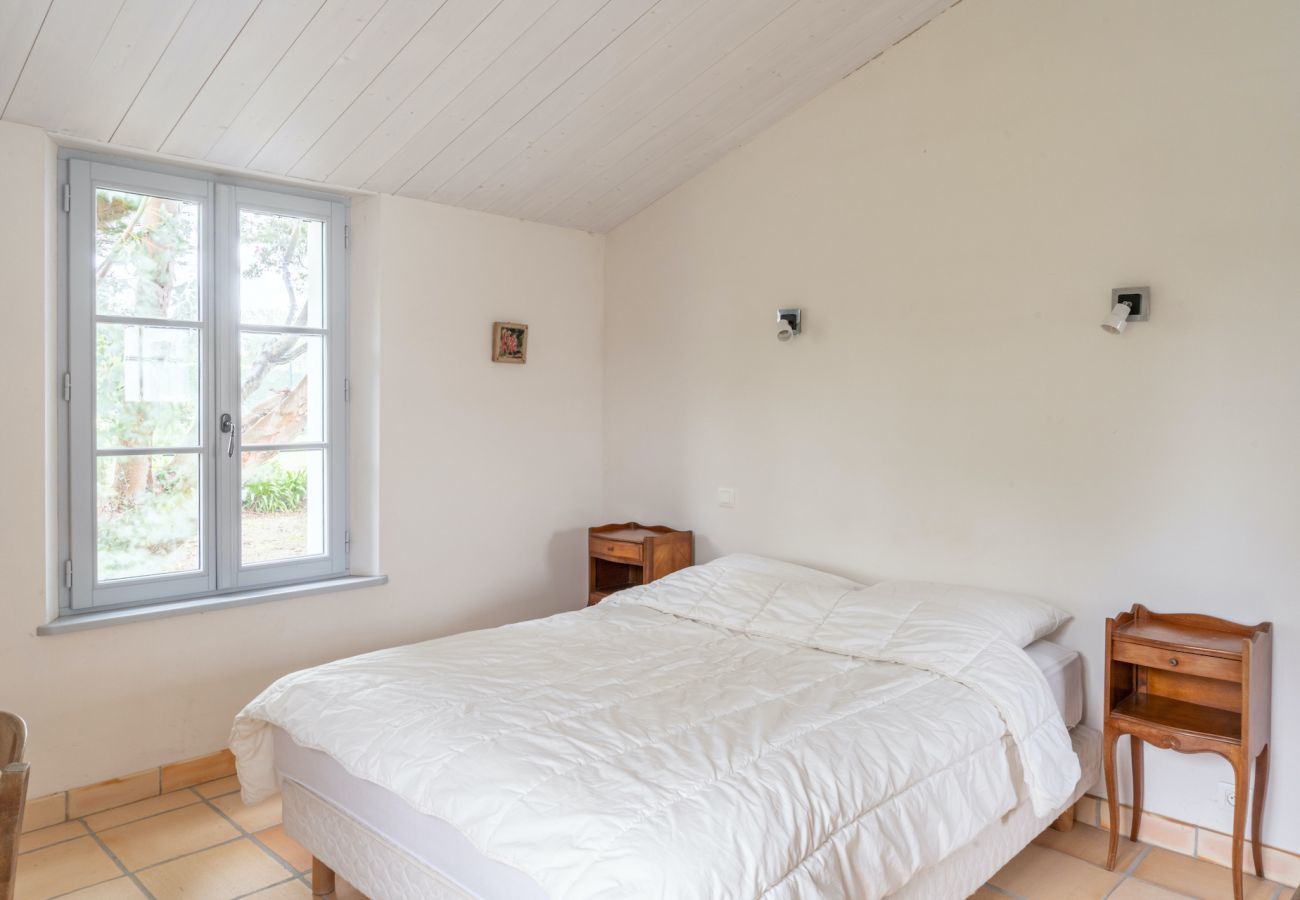 House in Notre-Dame-de-Monts - Family house for 15 - 1km from the beach - Garden