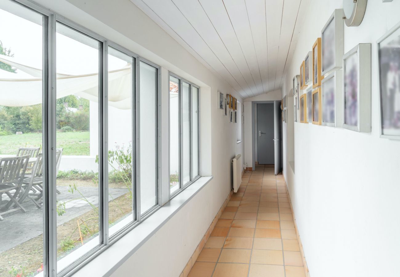 House in Notre-Dame-de-Monts - Family house for 15 - 1km from the beach - Garden