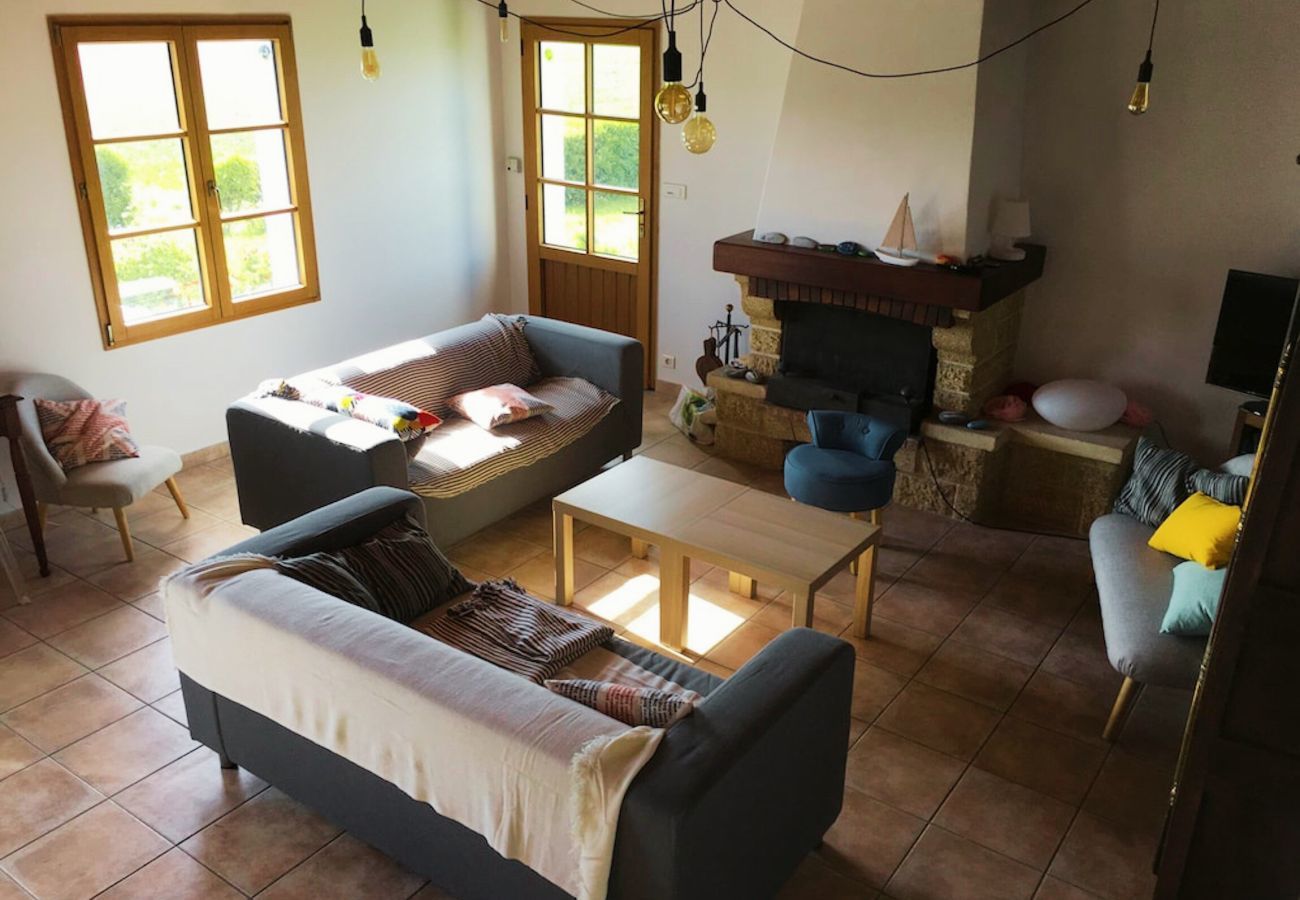 House in Tréguennec - Cottage- Sleeps 10 - Sea view