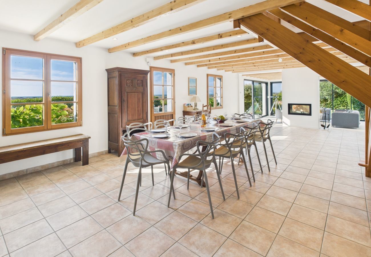 House in Tréguennec - Cottage- Sleeps 10 - Sea view