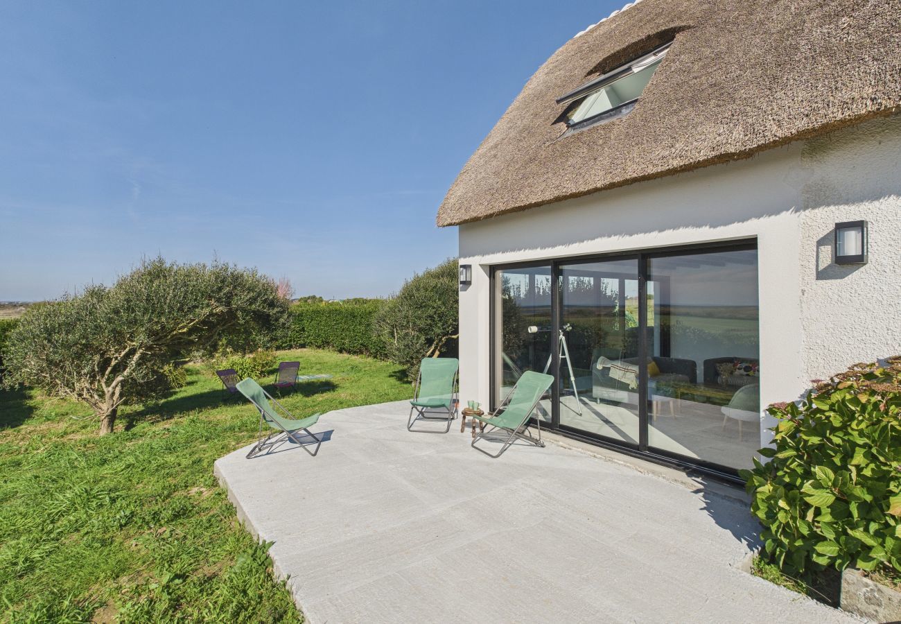 House in Tréguennec - Cottage- Sleeps 10 - Sea view