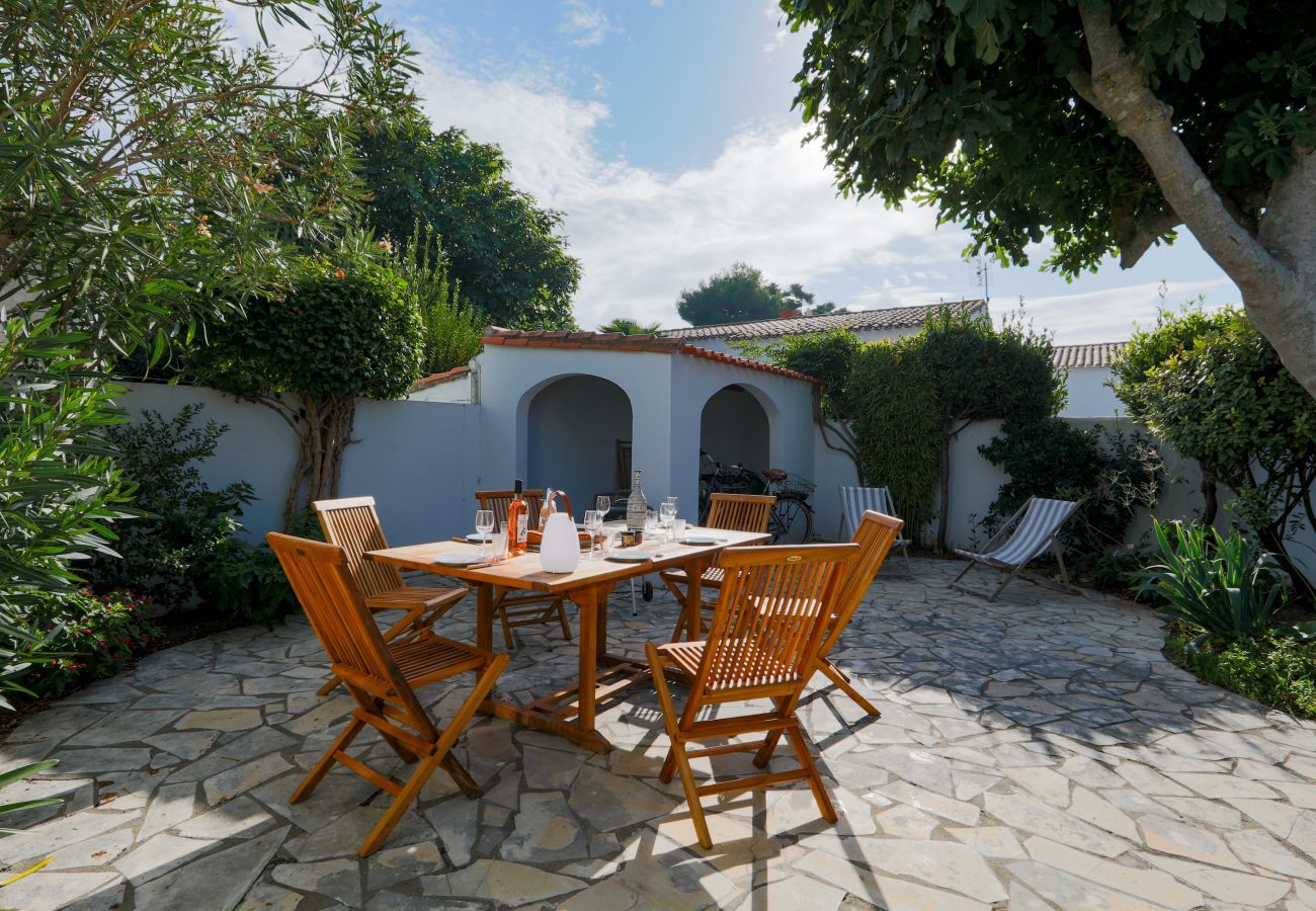 House in Saint-Clément-des-Baleines - Saint Clément - 400 m beach - Heart of the village 