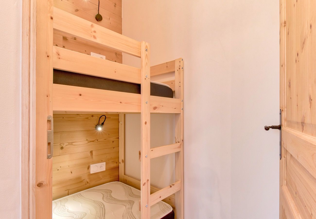 Apartment in Genos -  For 4 people - 80m from the slopes