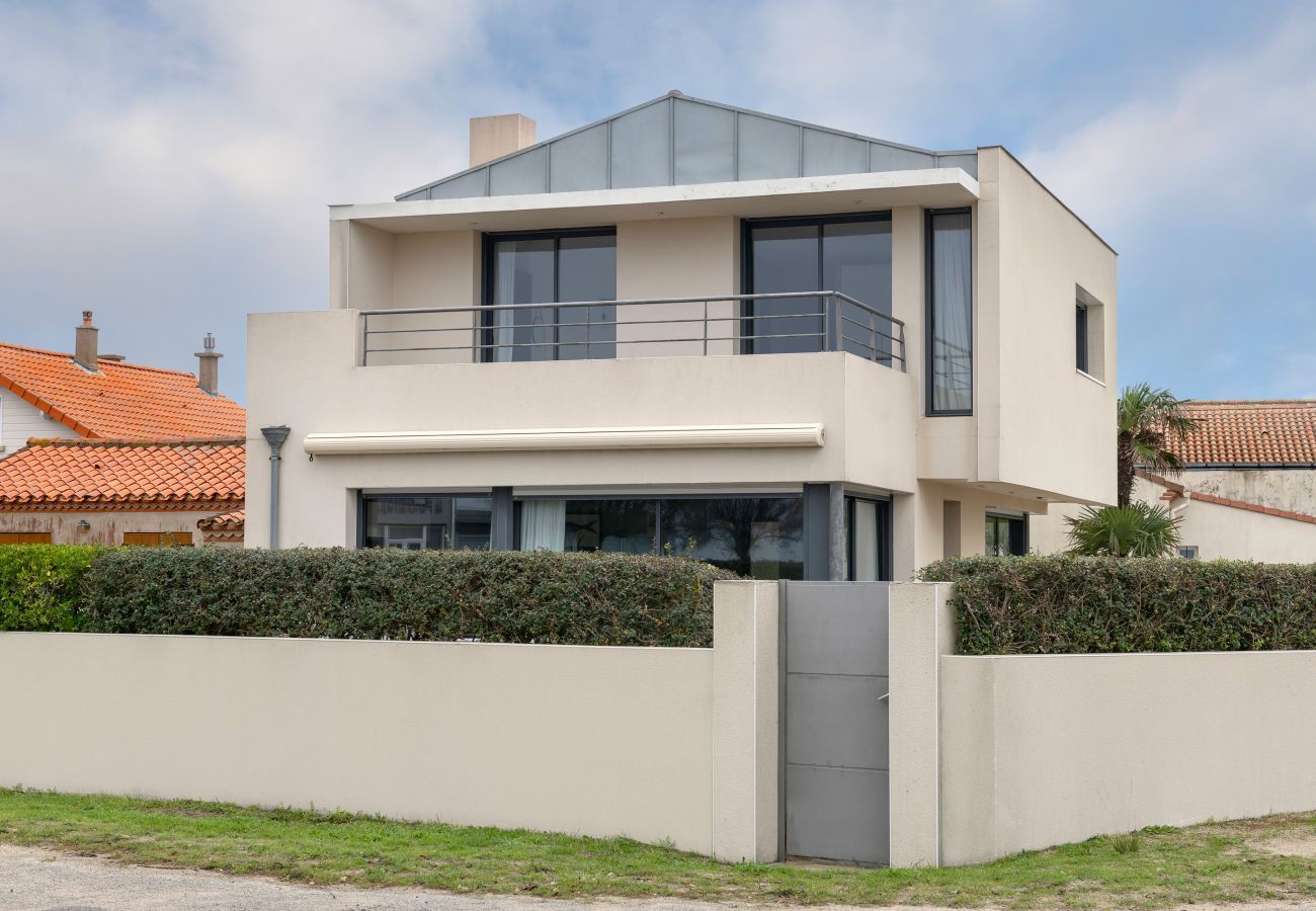 House in La Plaine-sur-Mer - Architect's House Facing the Sea in La Plaine sur Mer