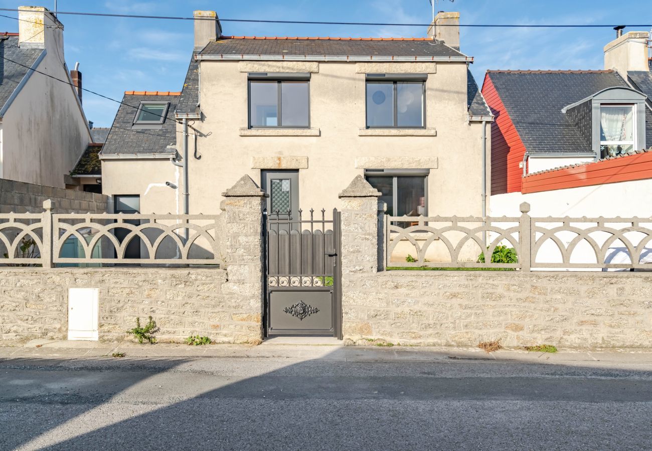 House in Le Guilvinec - House for 6 rated 3* - Terrace - Guilvinec
