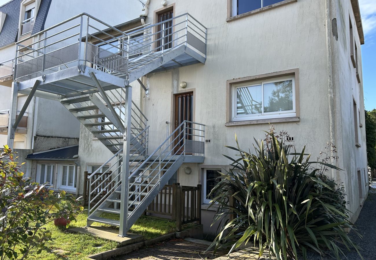 Apartment in Le Pouliguen -  Apartment 350 meters from the Port of Pouliguen!