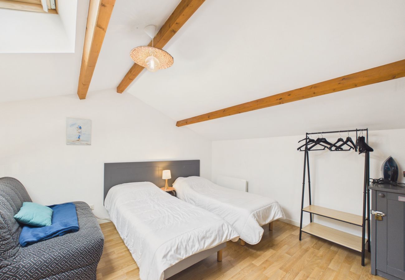 Apartment in Les Sables-d´Olonne - Flat for 4 - Pool - In the heart of La Chaume