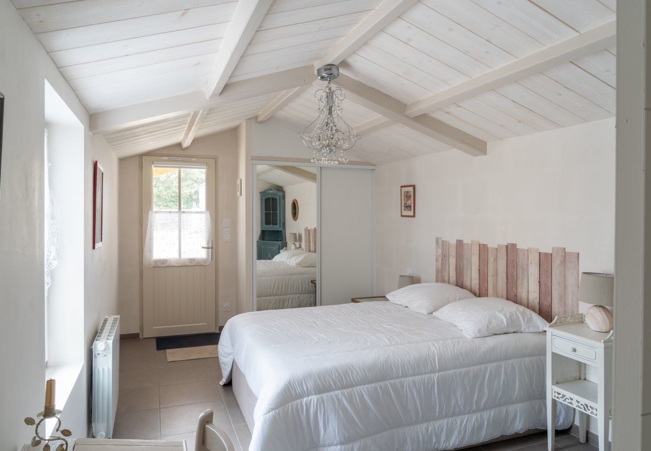 House in L'Epine - Less than 500m from the beach, 2 adults - 3 child
