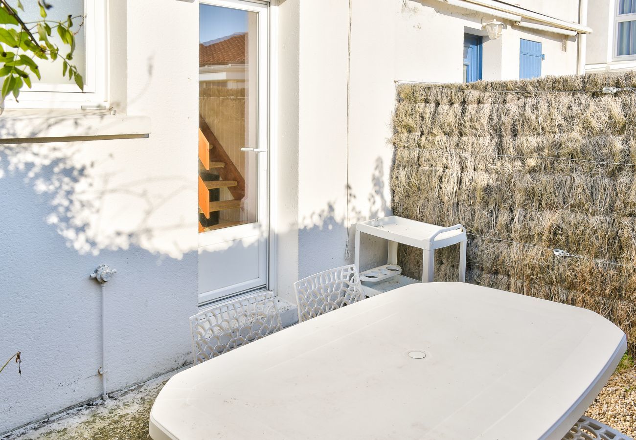 House in Saint-Gilles-Croix-de-Vie - House for 4 in the heart of Saint-Gilles 