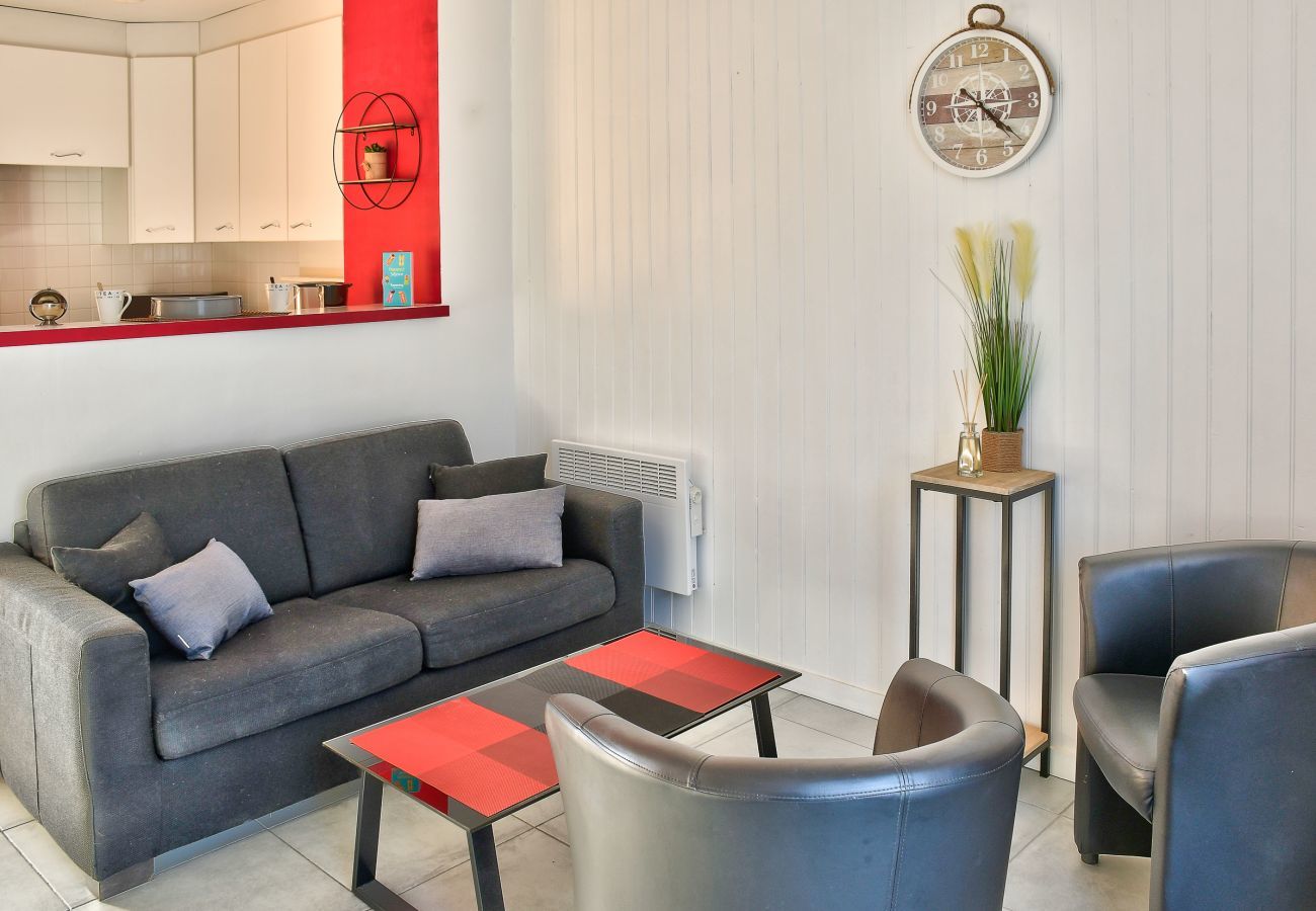 House in Saint-Gilles-Croix-de-Vie - House for 4 in the heart of Saint-Gilles 