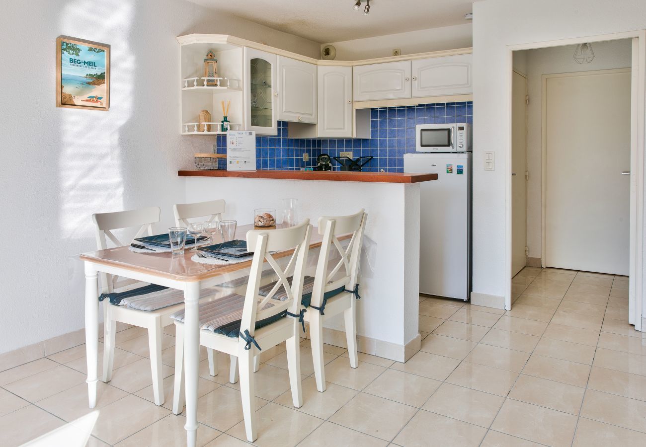 Apartment in Fouesnant - 400m from the sea, apartment with terrace for 2