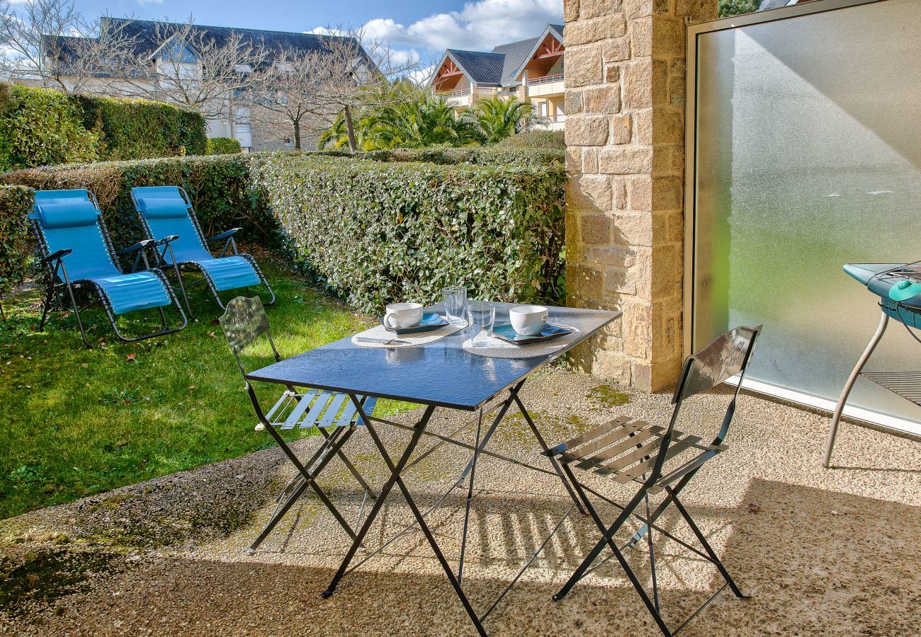 Apartment in Fouesnant - 400m from the sea, apartment with terrace for 2