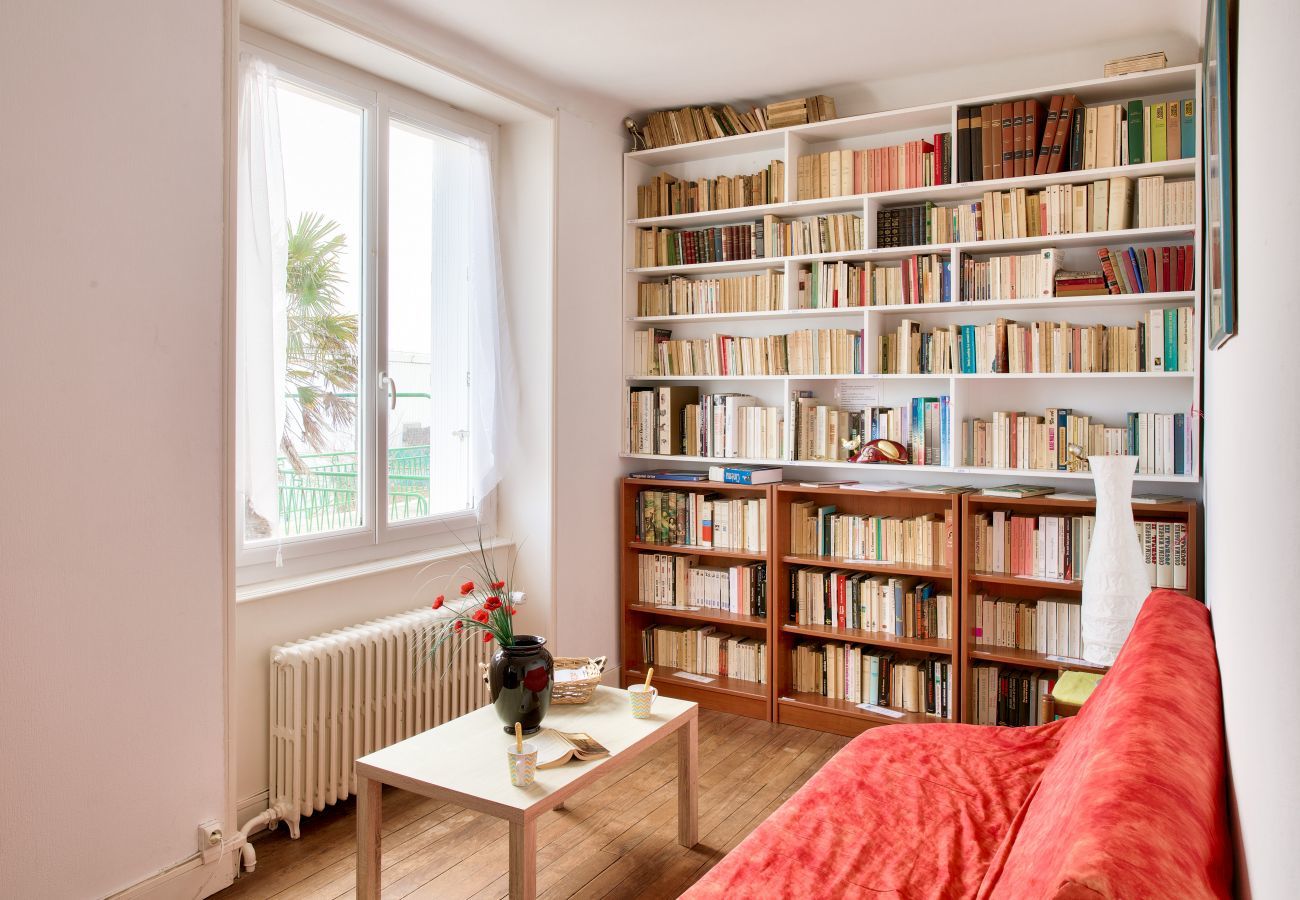 House in Le Guilvinec - 600m from the beach, house for 6 with terrace