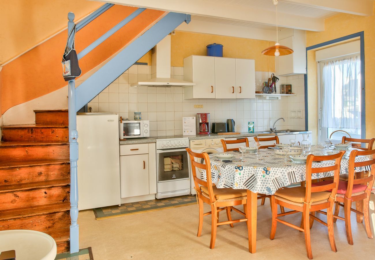 House in Penmarch - At 100m from the beach! House for six in Penmarc'h 