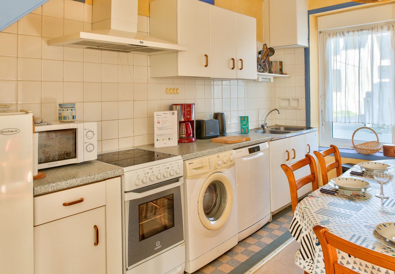 House in Penmarch - At 100m from the beach! House for six in Penmarc'h 