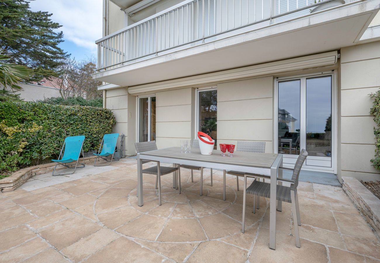 Apartment in Pornic - Apartment facing the sea for 4 people