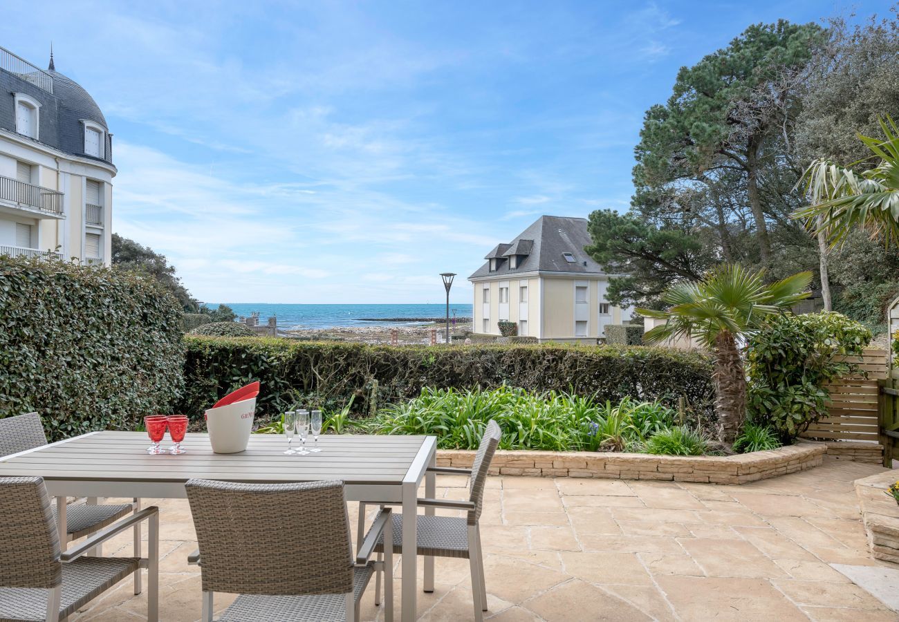 Apartment in Pornic - Apartment facing the sea for 4 people