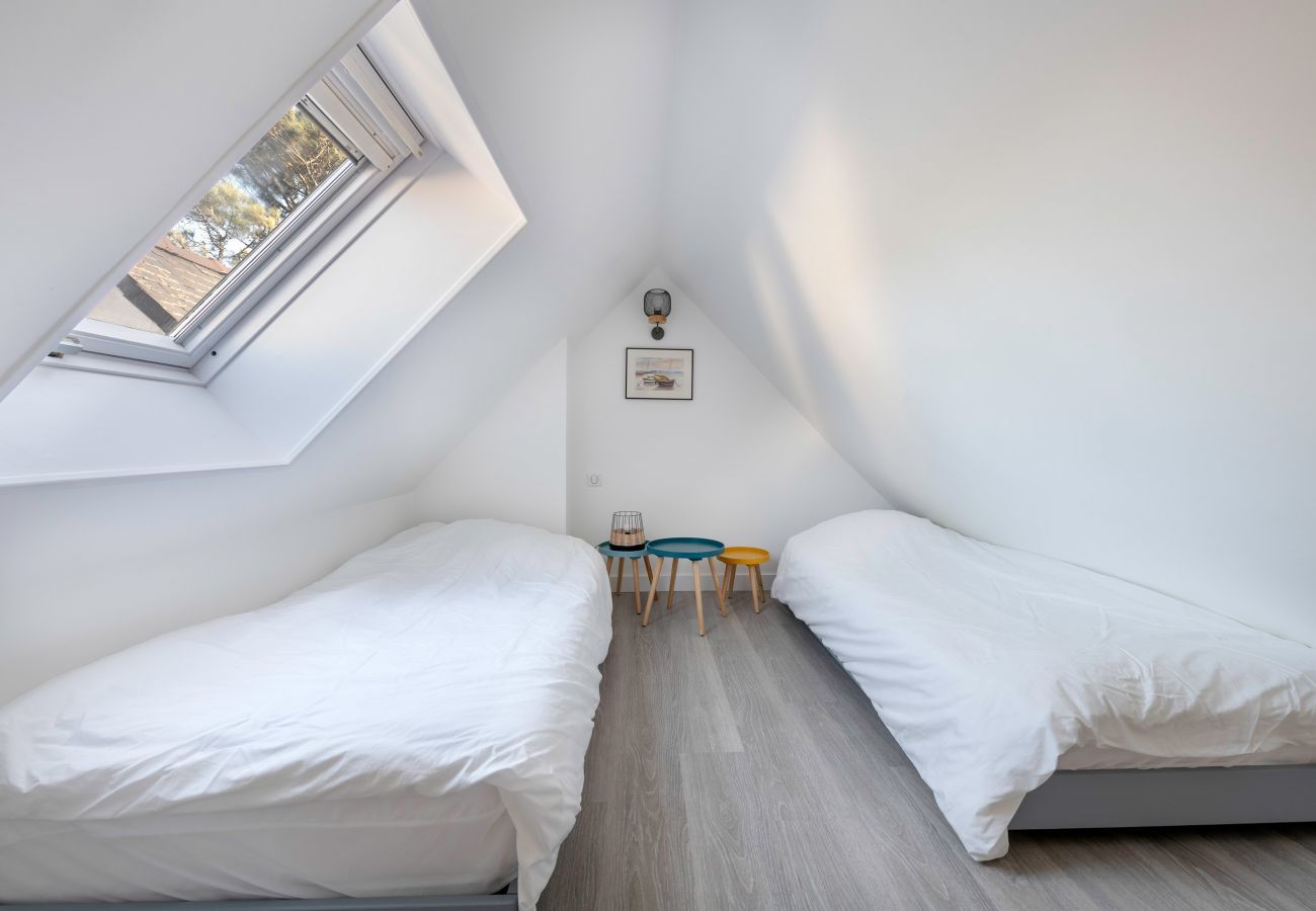 Apartment in Pornichet - Apartment with sea view and feet in the water!