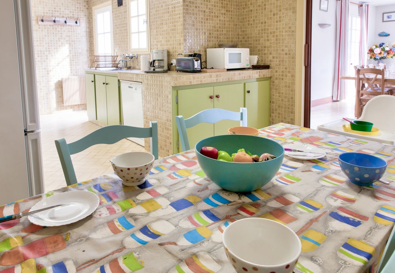 House in Loctudy - A great holiday for 12  in Loctudy