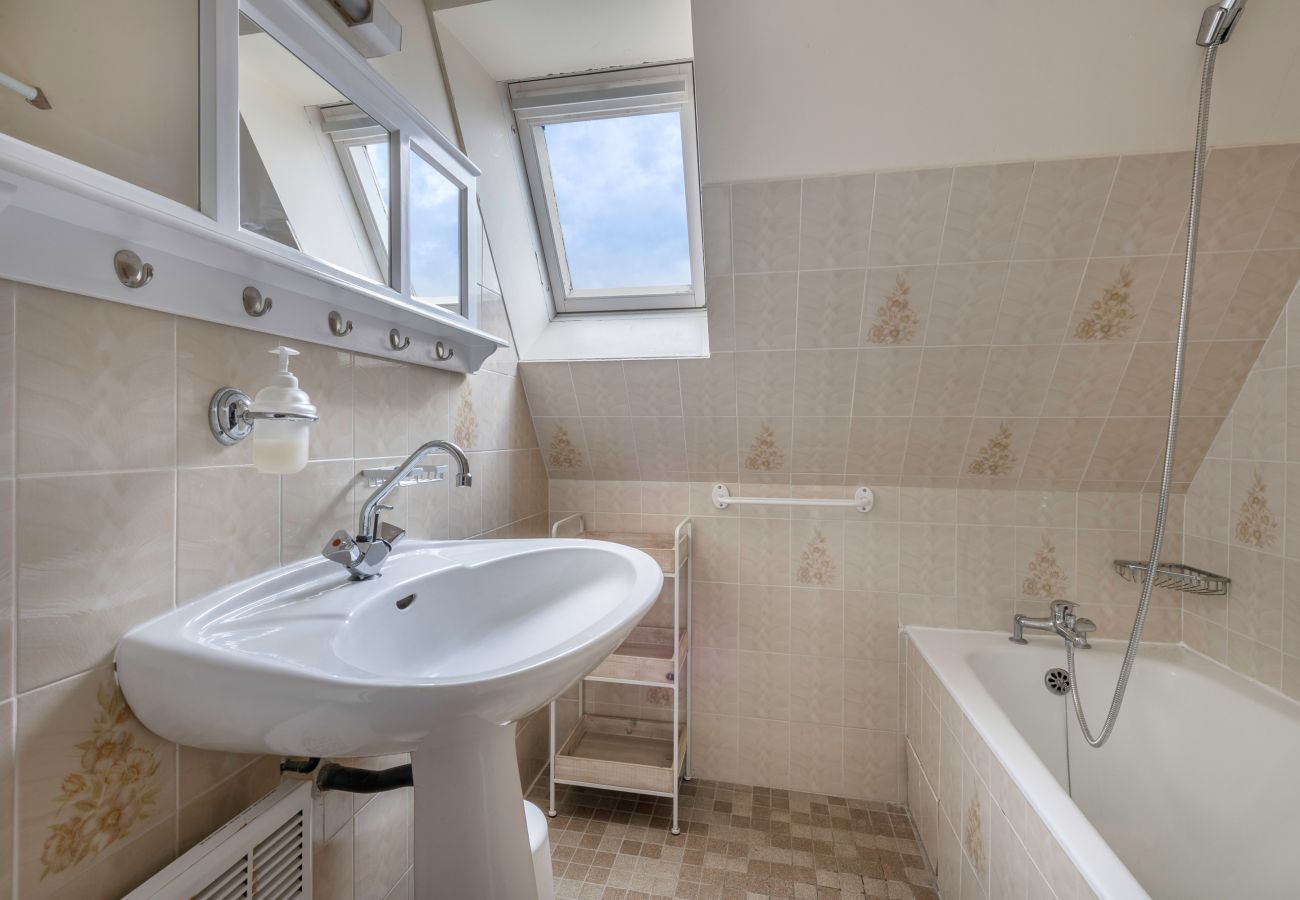 House in Sarzeau - Family stay at 400m from the beach 