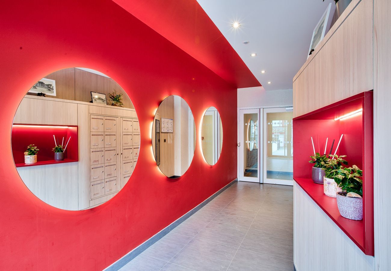 Apartment in Pléneuf-Val-André - Escape for 2 by the sea, 50m from the beach
