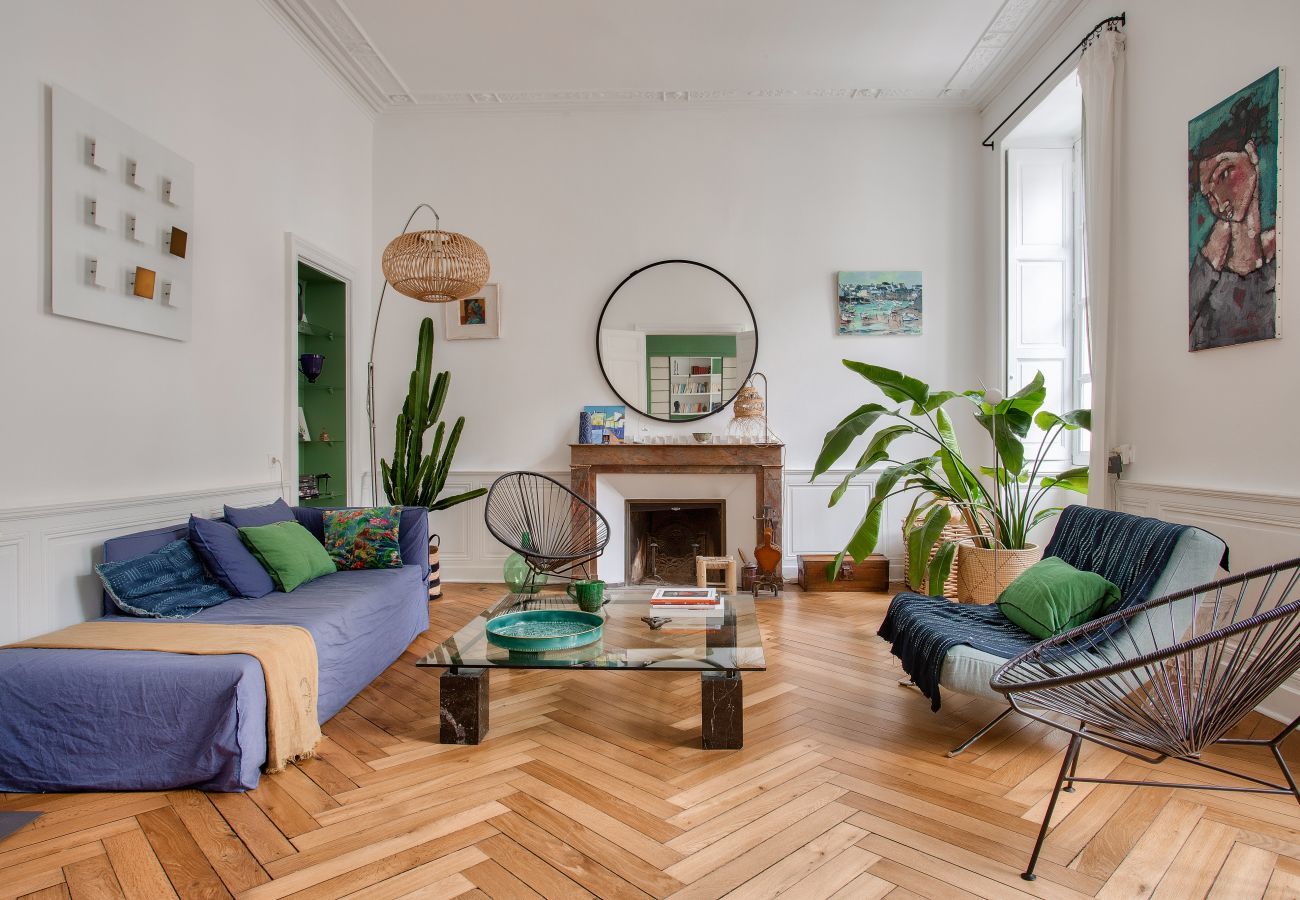 Apartment in Nantes - Escape to Nantes for 4 people