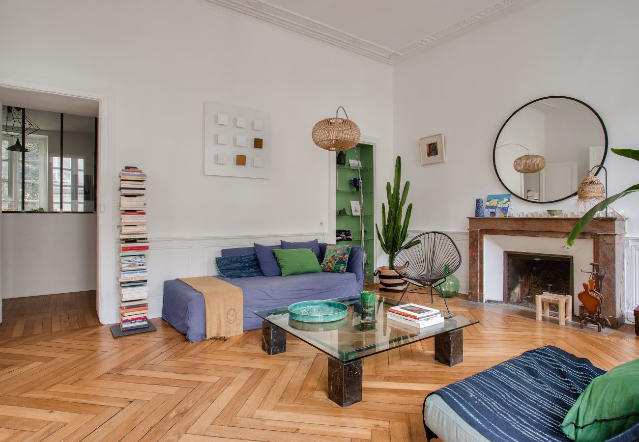 Apartment in Nantes - Escape to Nantes for 4 people