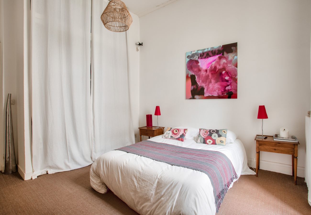 Apartment in Nantes - Escape to Nantes for 4 people