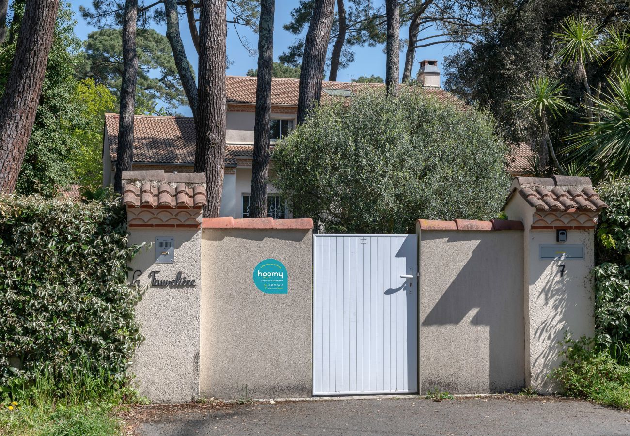 House in Saint-Brevin-les-Pins - Villa with jacuzzi - 15 pers. 350m from the beach 