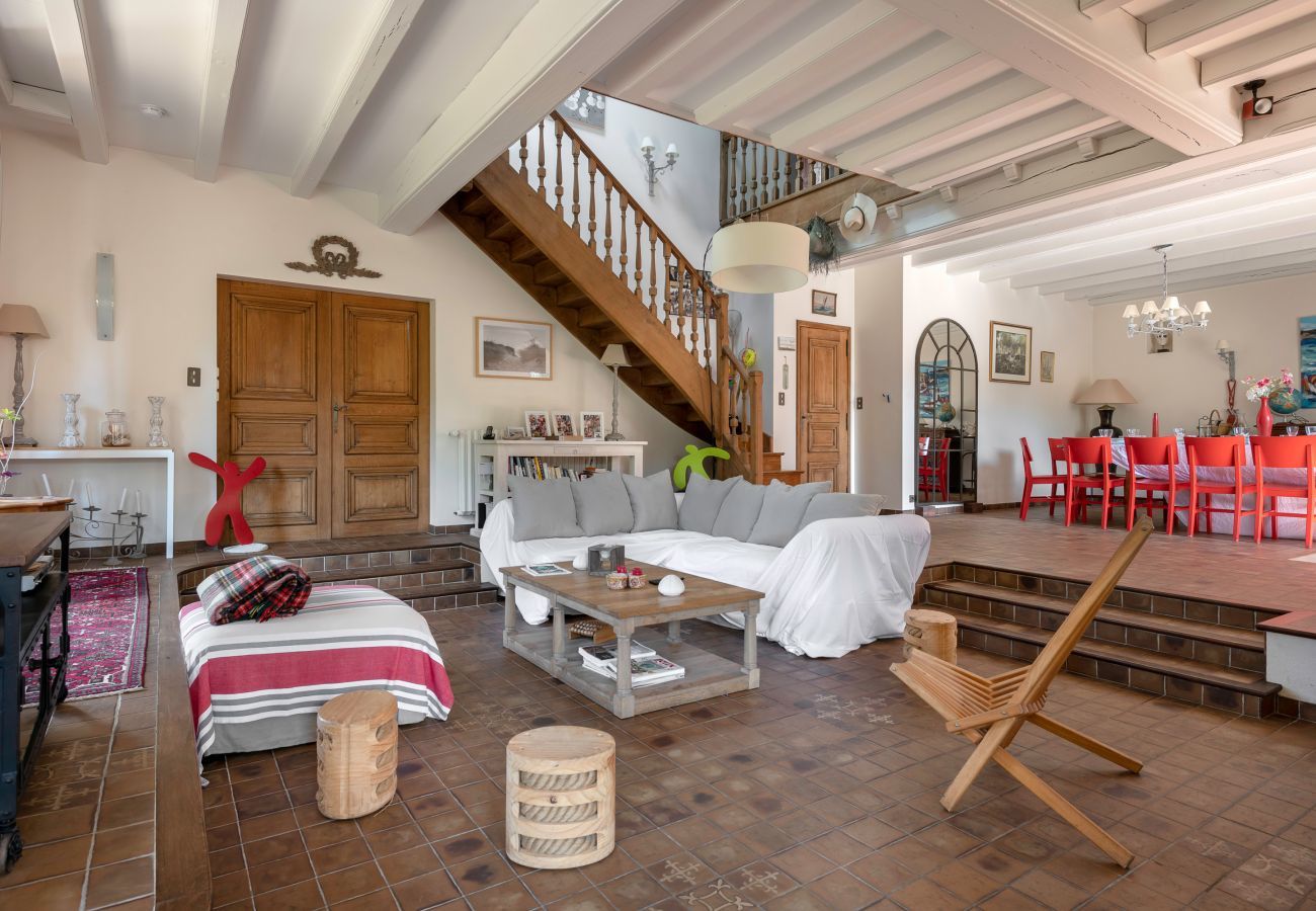 House in Saint-Brevin-les-Pins - Villa with jacuzzi - 15 pers. 350m from the beach 